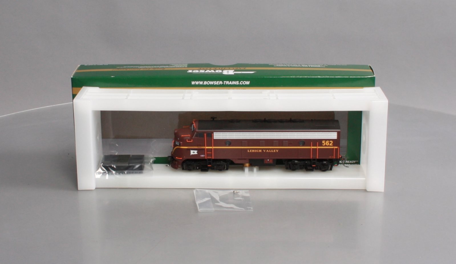 Bowser 24056 HO Lehigh Valley EMD F7A Diesel Locomotive Standard DC #562