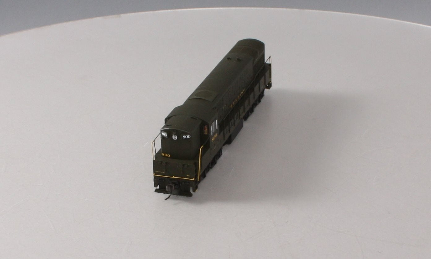 Atlas 7767 HO Reading Trainmaster Ph1B w/DCC & Sound #800