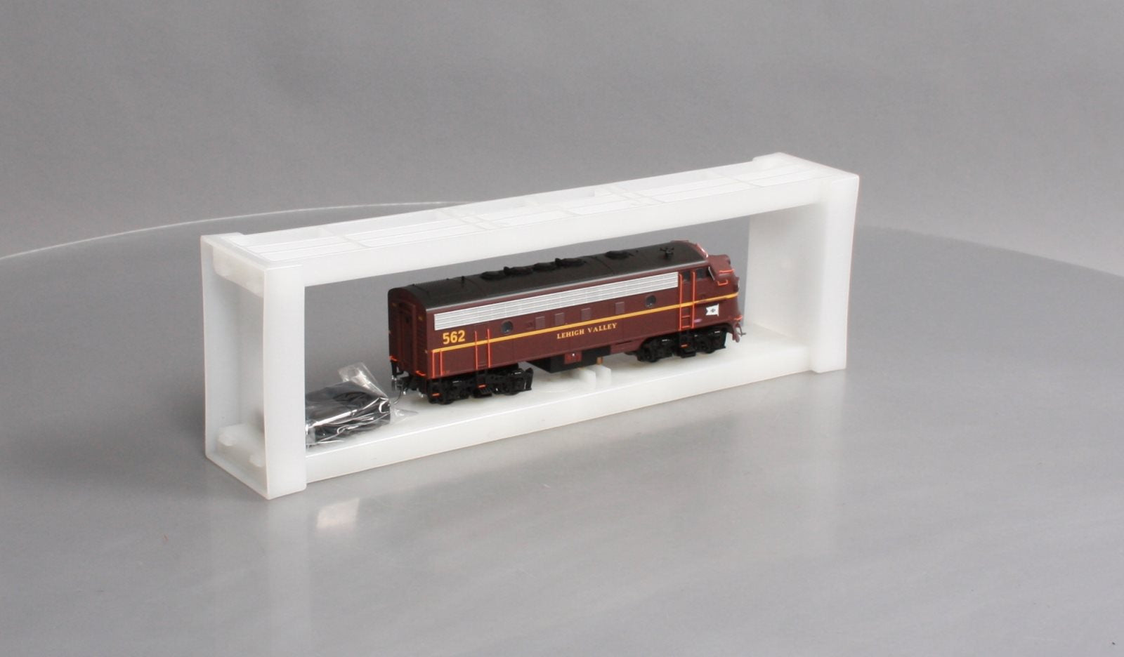 Bowser 24058 HO Lehigh Valley EMD F7A Diesel Locomotive with LokSound & DCC #562
