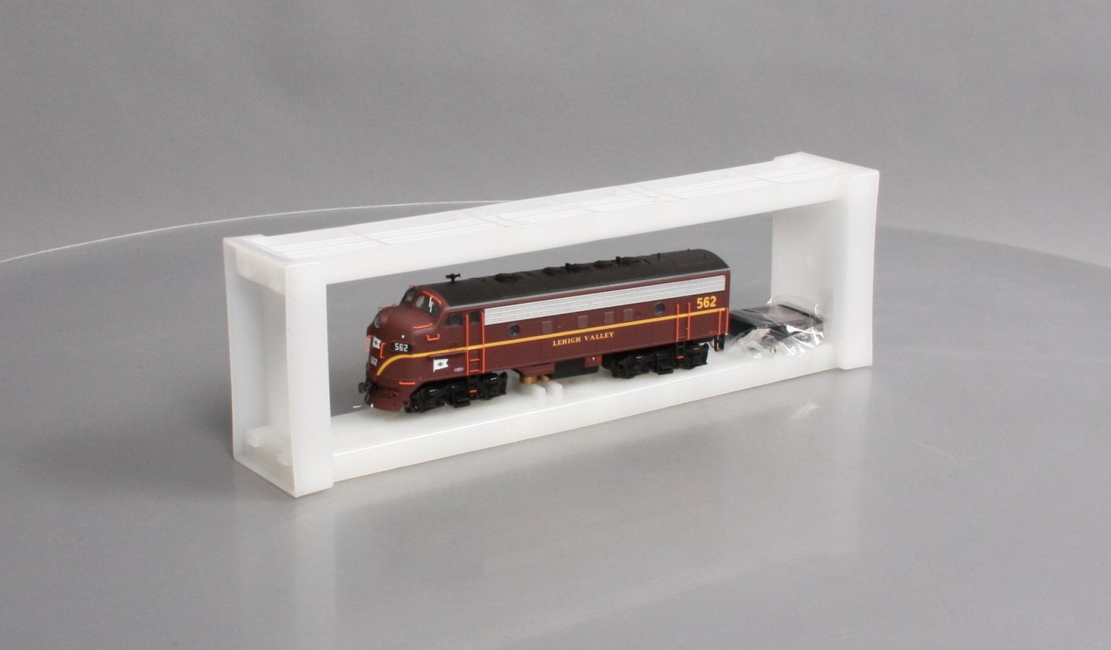 Bowser 24058 HO Lehigh Valley EMD F7A Diesel Locomotive with LokSound & DCC #562