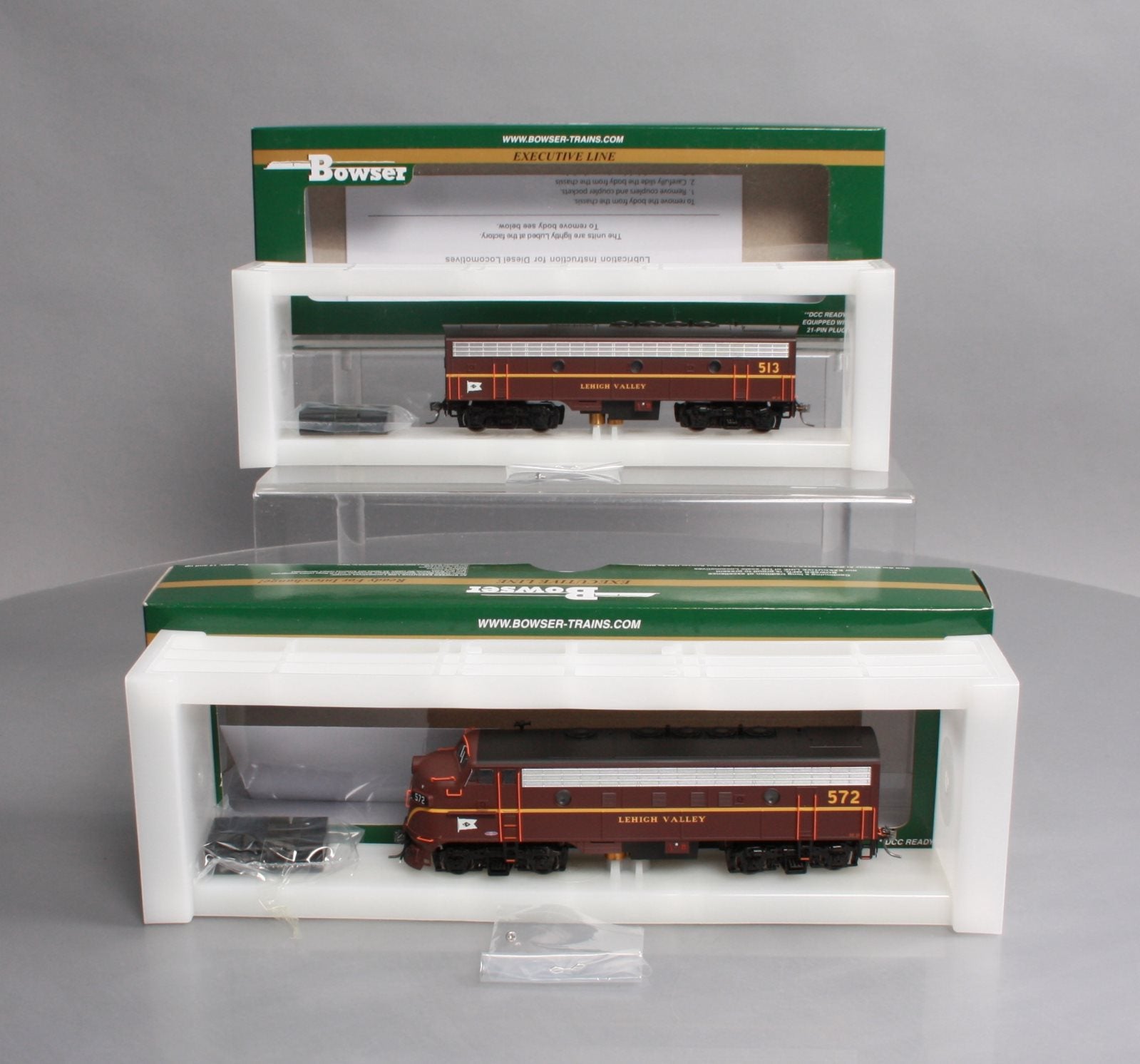 Bowser 24061 HO Lehigh Valley EMD F7A/B Diesel Locomotive Standard DC #572/#513