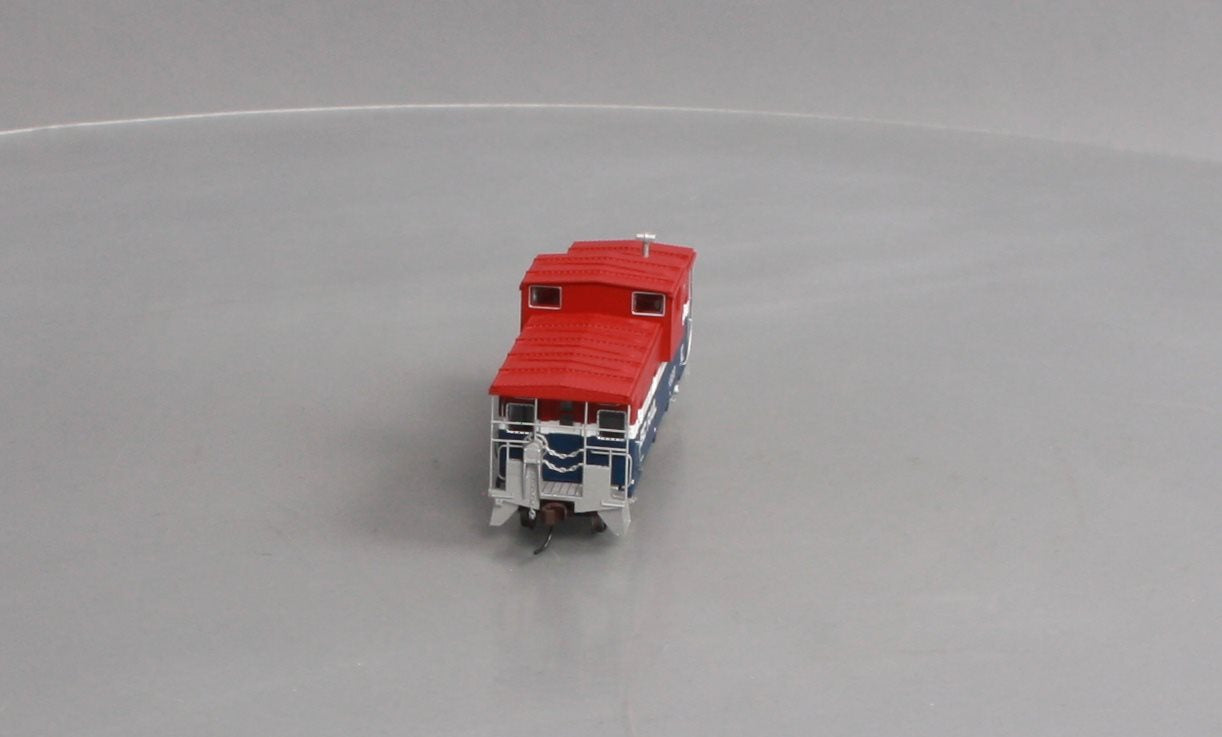Atlas 20003102 HO British Columbia Railway Extended-Vision Caboose Car #1880