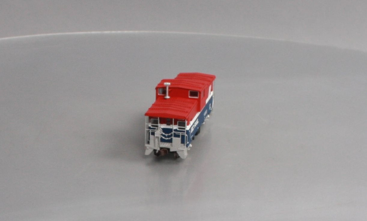 Atlas 20003102 HO British Columbia Railway Extended-Vision Caboose Car #1880