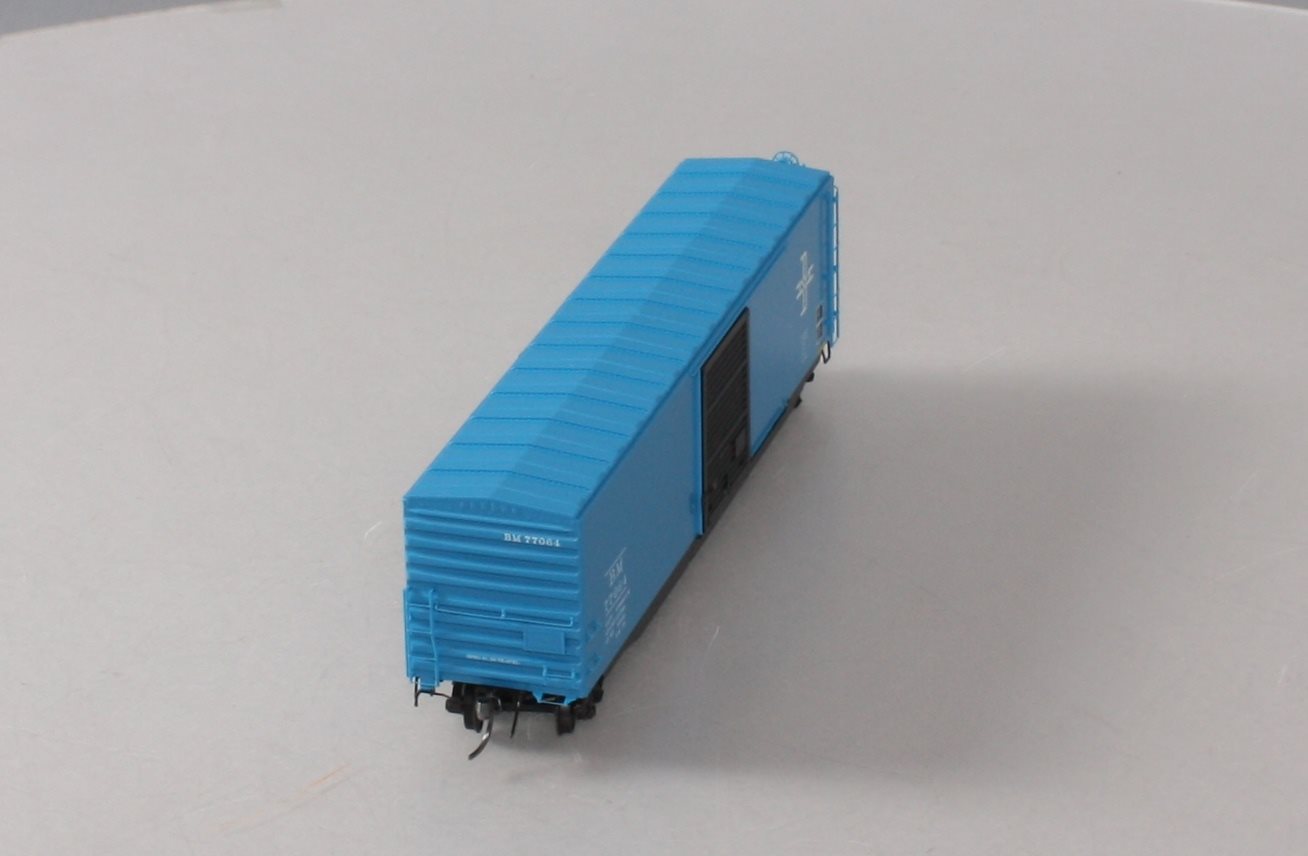 Kadee 6025 HO Boston & Maine 50' PS-1 Boxcar #77064
