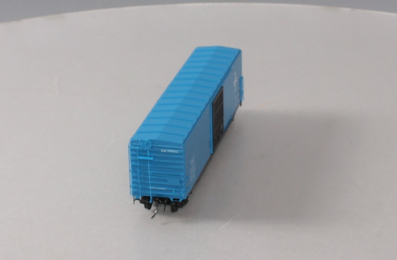 Kadee 6025 HO Boston & Maine 50' PS-1 Boxcar #77064