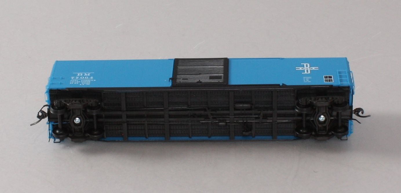 Kadee 6025 HO Boston & Maine 50' PS-1 Boxcar #77064