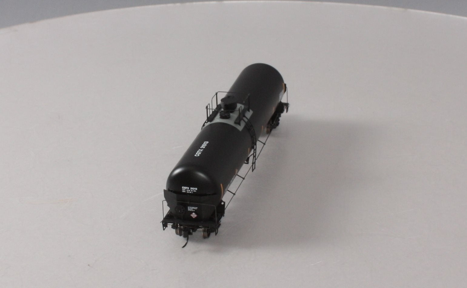 Walthers 920-100712 HO Scale Rail Canada GATX CGTX 55' Trinity Tank Car #31013