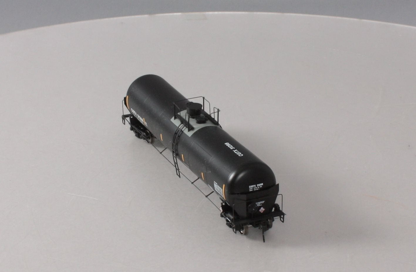 Walthers 920-100714 HO Scale Rail Canada GATX CGTX 55' Trinity Tank Car #31288