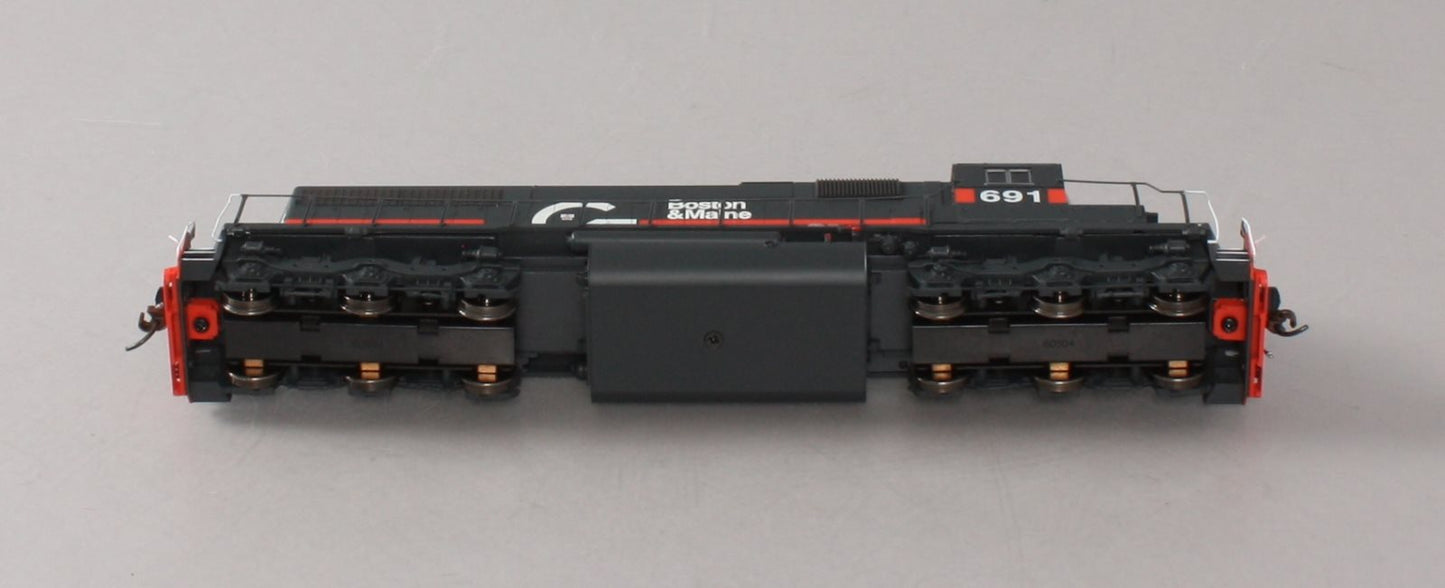 Athearn 64473 HO Guilford/B&M EMD SD39 Diesel Locomotive w/DCC & Sound #691