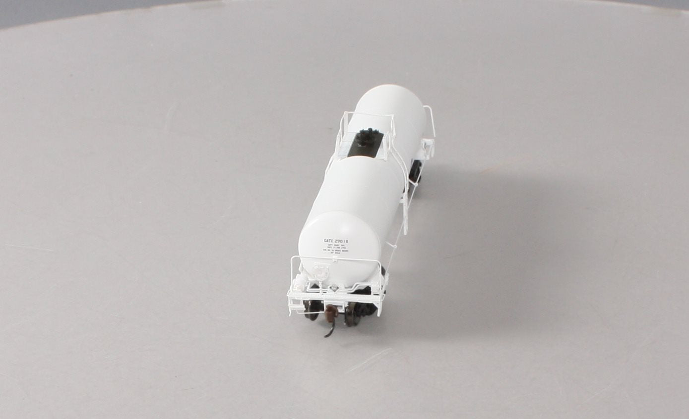 Athearn G40105 HO GATX/White GATC 20,000-Gal Acid Tank #29016
