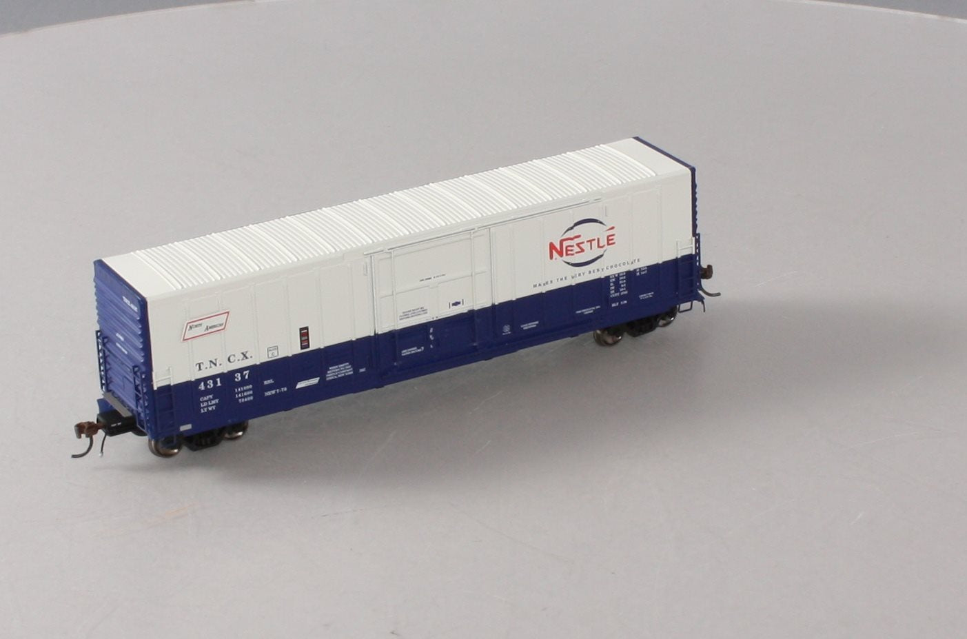 Athearn G26668 HO Nestle 50' PC&F Box with 10'6" Door #43137