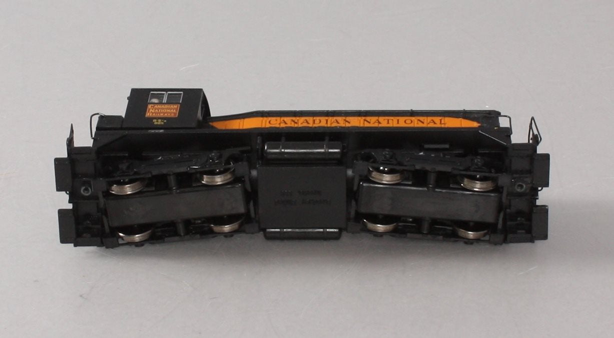 Broadway Limited 2624 HO Canadian National EMD NW2 #7942 Paragon2