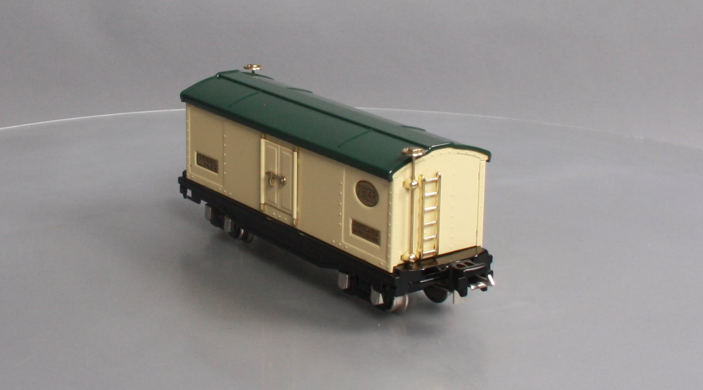 Lionel 11-70005 Reefer #2814R Ivory and Peacock