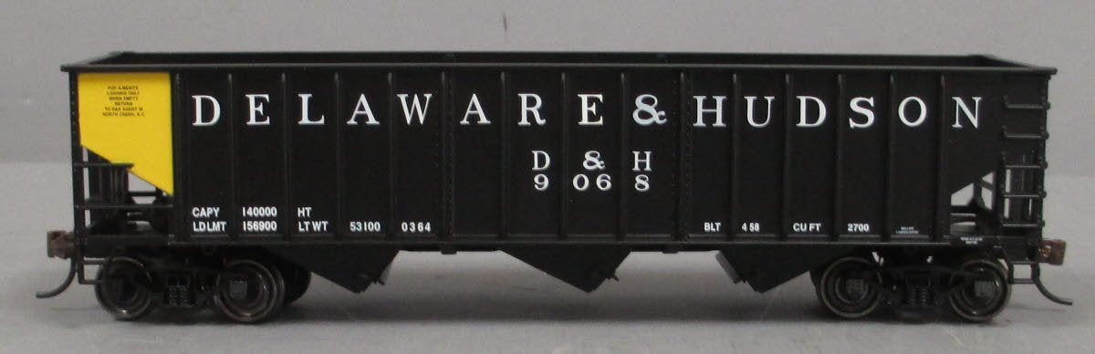 Bowser 41827 HO Delaware & Hudson 70 Ton 14 Panel Hopper Car #9068