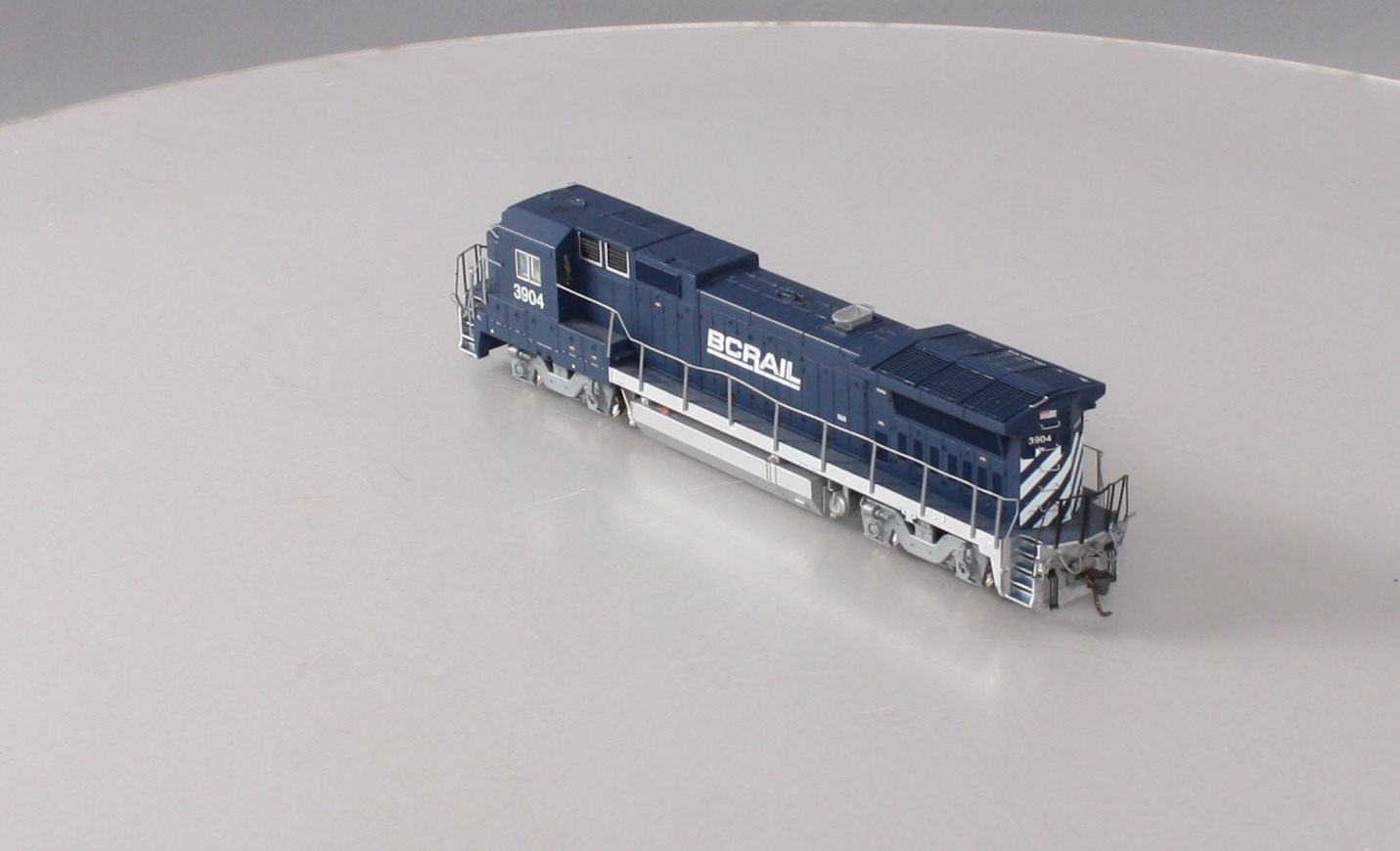 Atlas 9858 HO Scale BC Rail Dash 8-39B Diesel Locomotive #3904