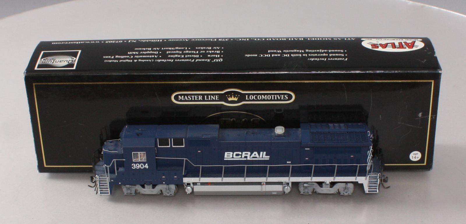 Atlas 9858 HO Scale BC Rail Dash 8-39B Diesel Locomotive #3904