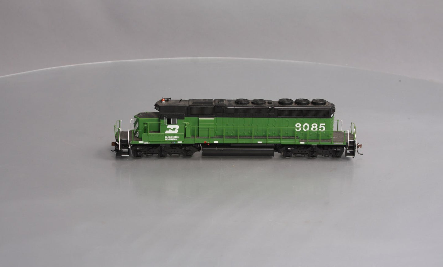 Athearn 98374 HO Burlington Northern SD40-2 Diesel Loco w/DCC & Sound RTR #8085