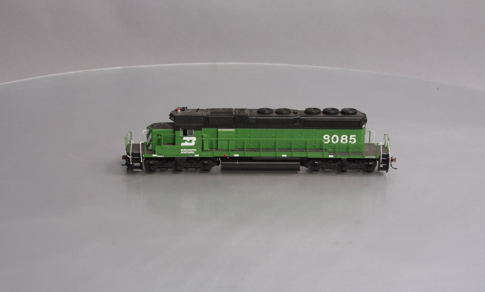 Athearn 98374 HO Burlington Northern SD40-2 Diesel Loco w/DCC & Sound RTR #8085
