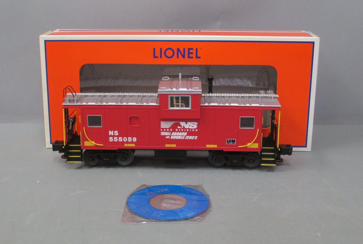 Lionel 6-85077 O Gauge Norfolk Southern Wide Vision Caboose with Camera #555059