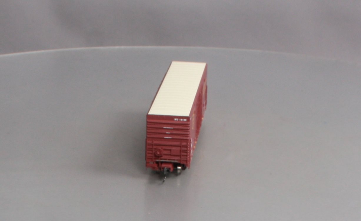 Athearn G63915 HO Scale Wisconsin Central 50' P.C.&F. Plug Door Boxcar #12106