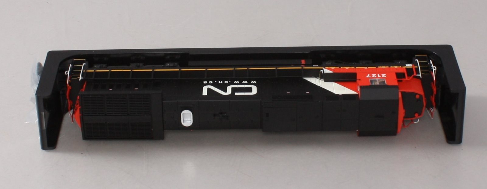 Atlas 10001245 HO Scale Canadian National Dash 8-40C Diesel Engine #2127 with S