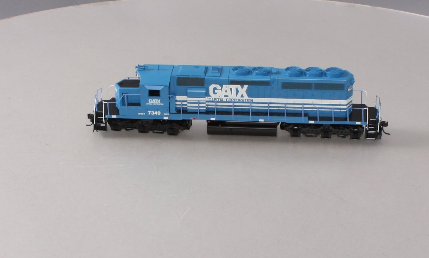 Athearn 95234 HO GATX EMD SD40-2 RTR Diesel Locomotive #7349 – Trainz
