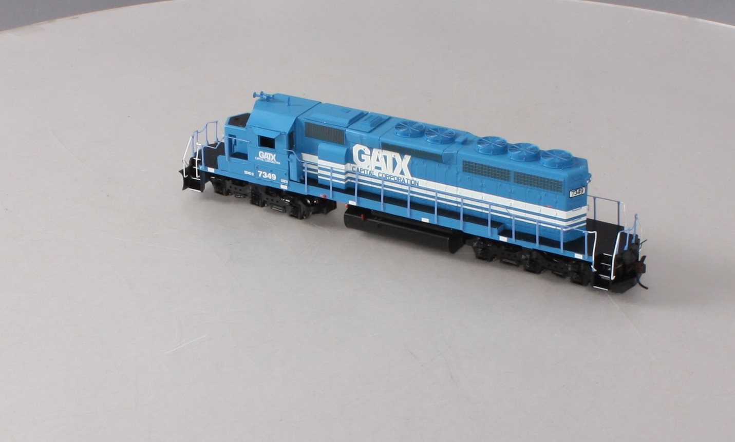 Athearn 95234 HO GATX EMD SD40-2 RTR Diesel Locomotive #7349 – Trainz