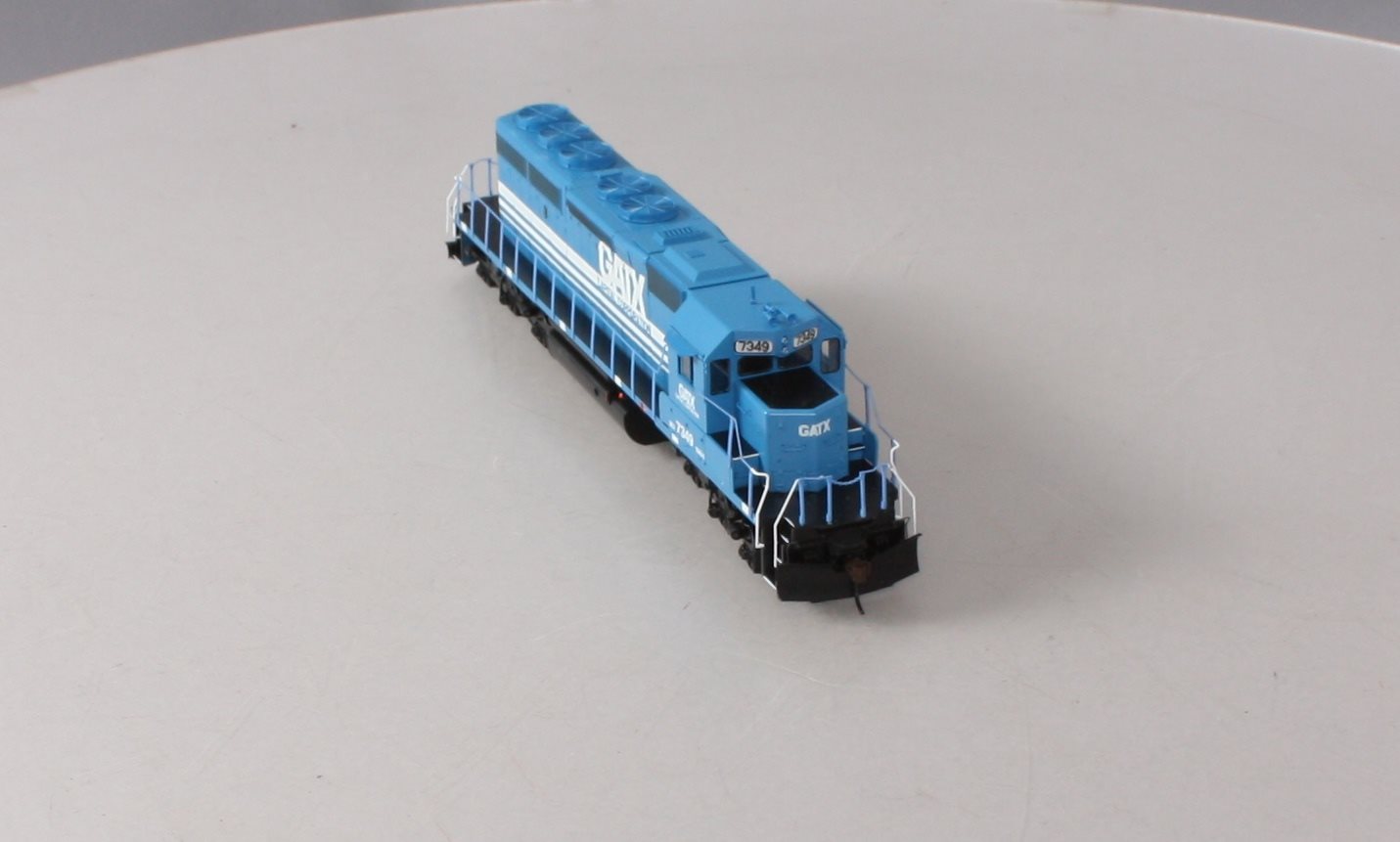 Athearn 95234 HO GATX EMD SD40-2 RTR Diesel Locomotive #7349 – Trainz