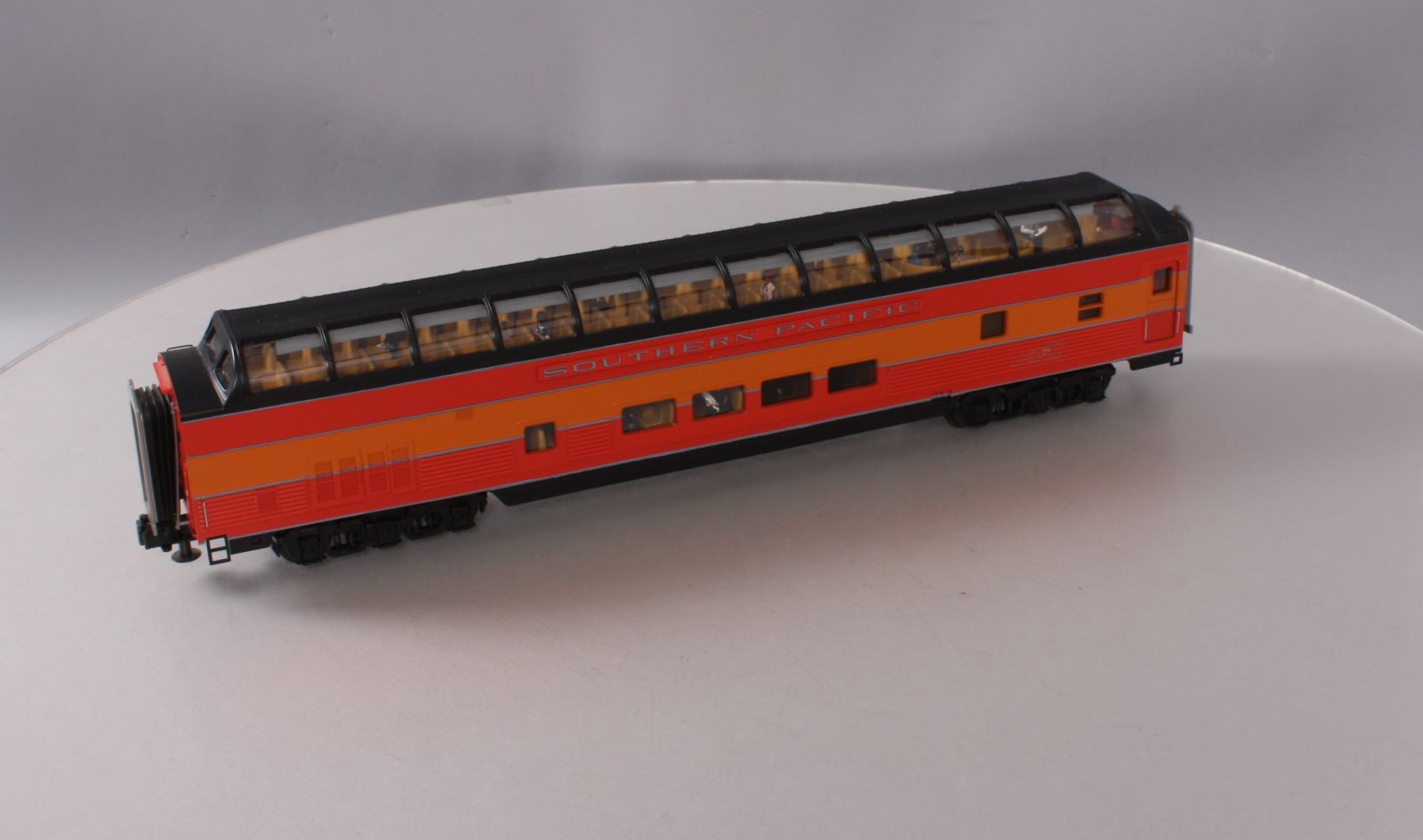 MTH 20-67121 Southern Pacific 70' ABS Vista Dome Ribbed Passenger Car