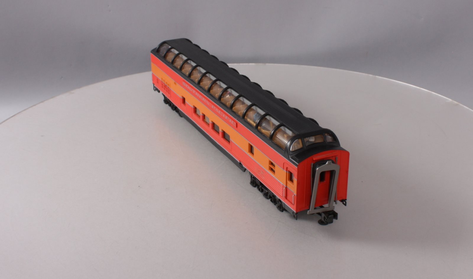 MTH 20-67121 Southern Pacific 70' ABS Vista Dome Ribbed Passenger Car