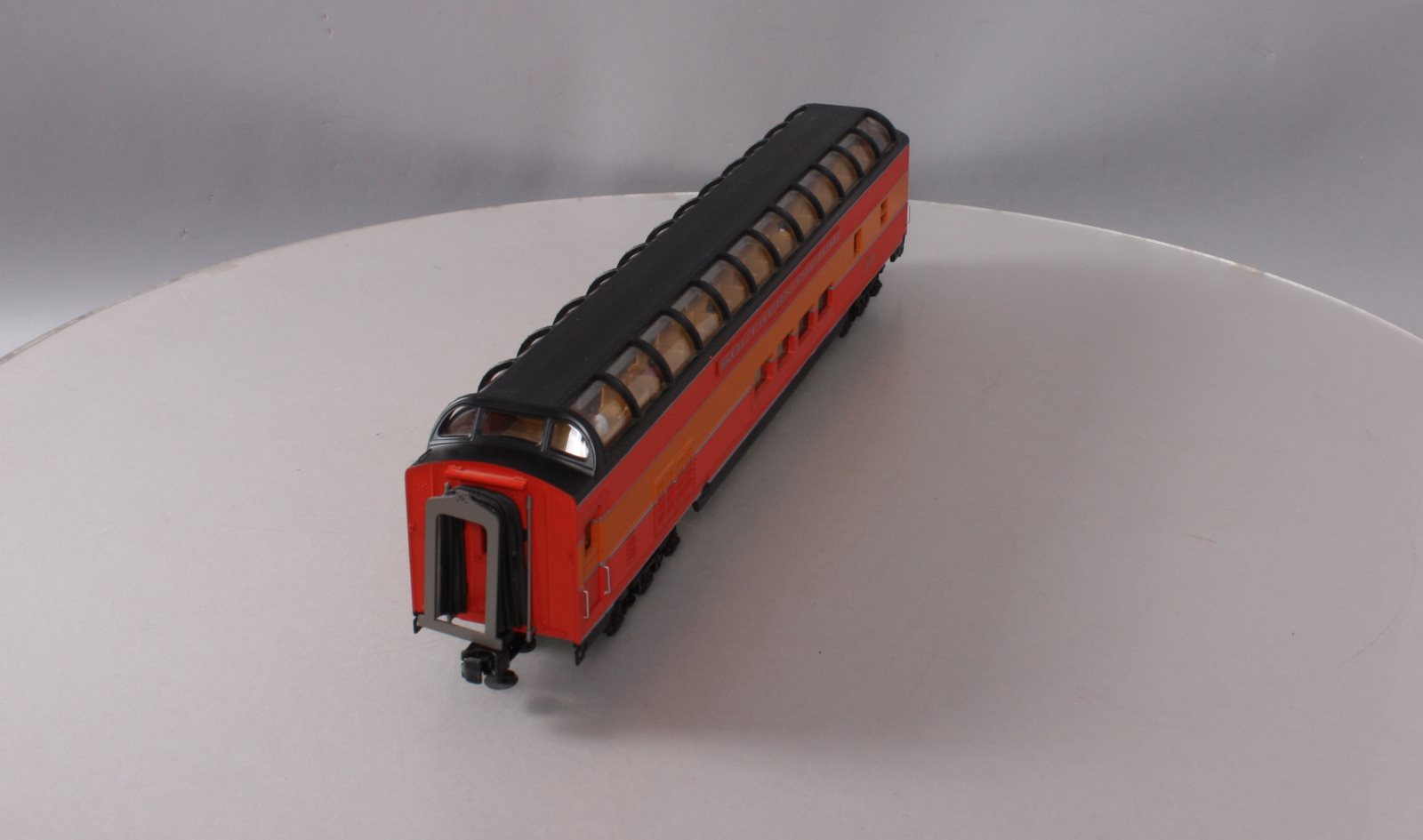 MTH 20-67121 Southern Pacific 70' ABS Vista Dome Ribbed Passenger Car
