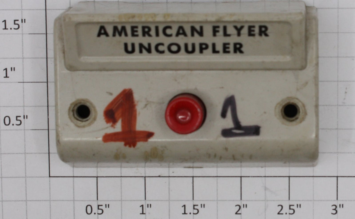 American Flyer XA10961X S Gauge White Uncoupler Control Button Flawed