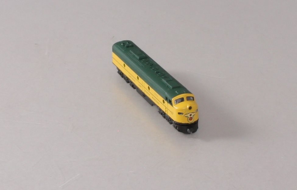 Atlas 2105 N Scale Chicago & North Western EMD E8 Diesel Locomotive #5021A