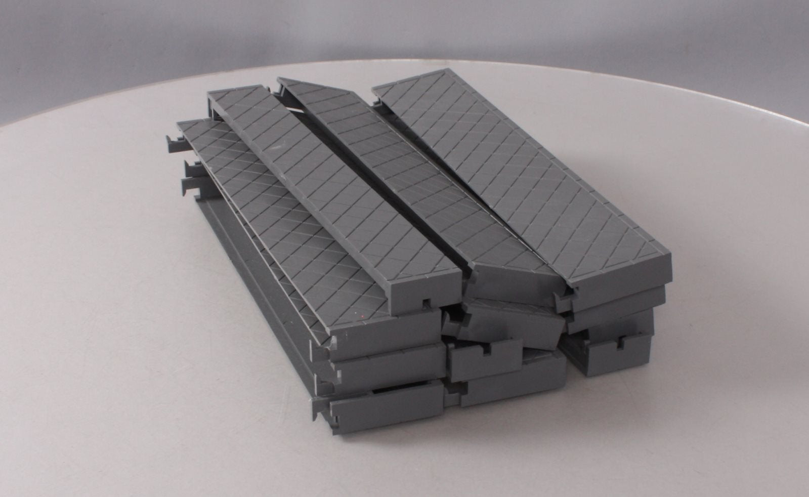 LGB 5034 G Scale Gray Plastic Platform Set