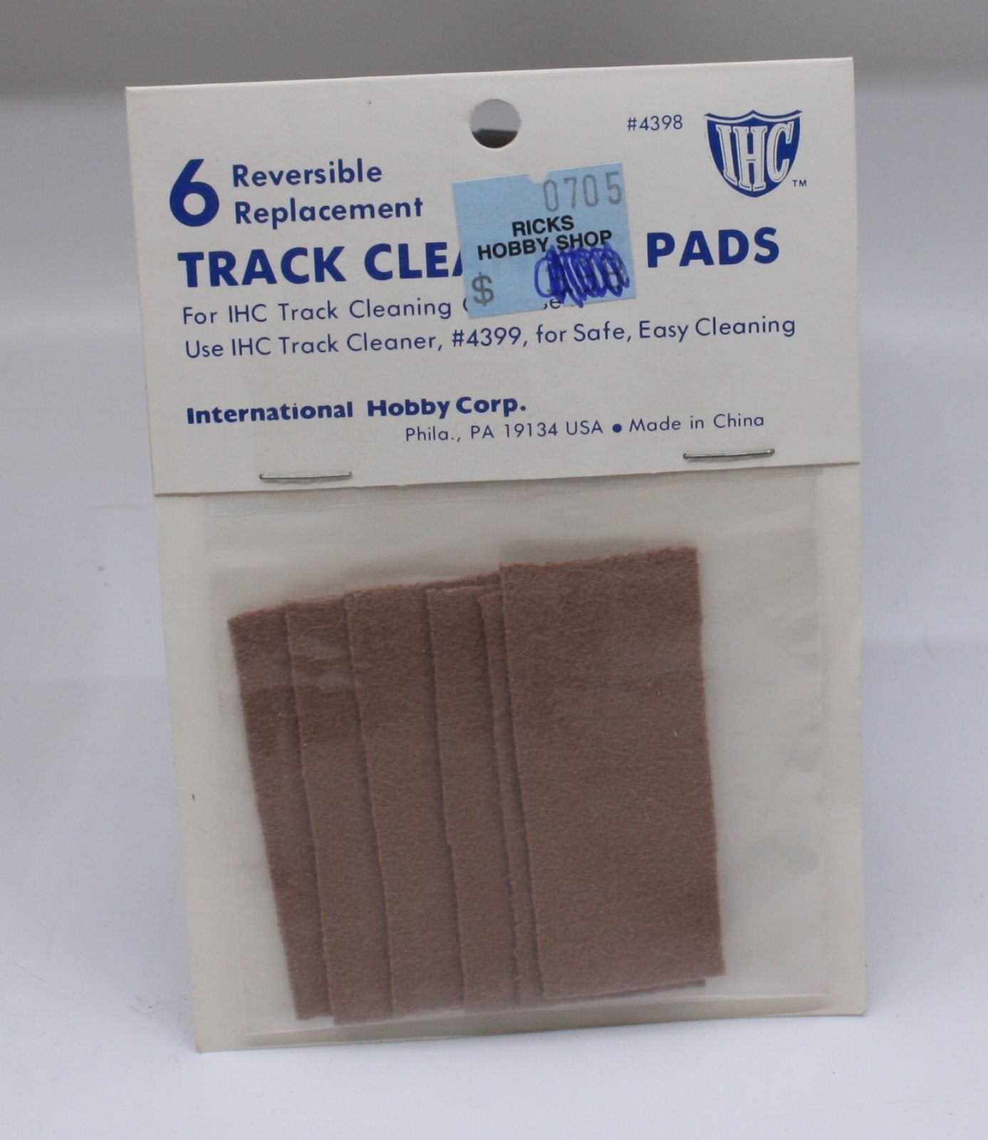 IHC 4398 Track Cleaning Car Pads (Pack of 6)