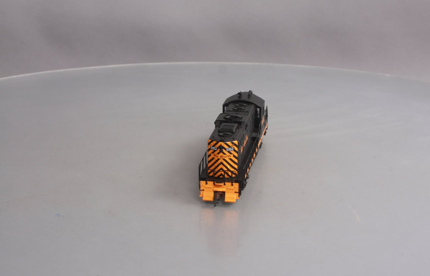 Walthers 931-5103 HO D&RGW EMD GP9M Diesel Locomotive DCC Ready to Run