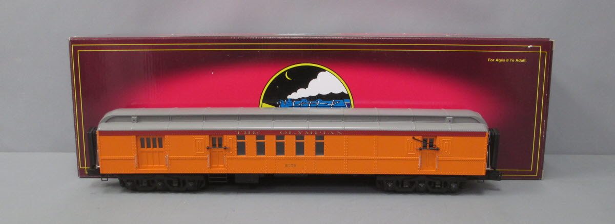MTH 20-4289 Milwaukee Road 70' Madison RPO Passenger Car
