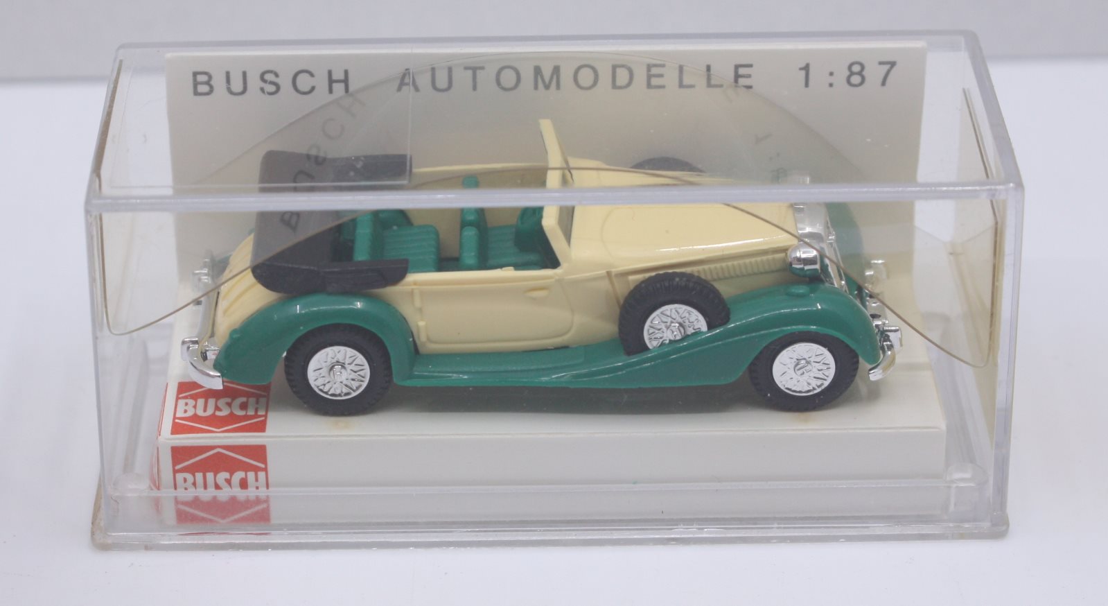 Busch 41305 Cream/Green Convertible Horch 853