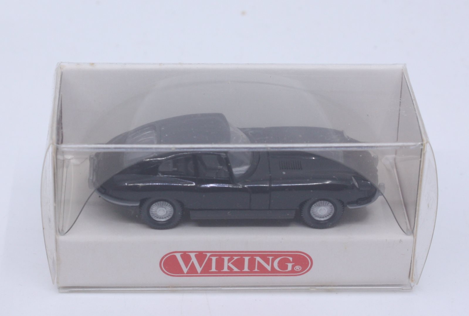 Wiking 0220012 HO Black Jaguar Type E