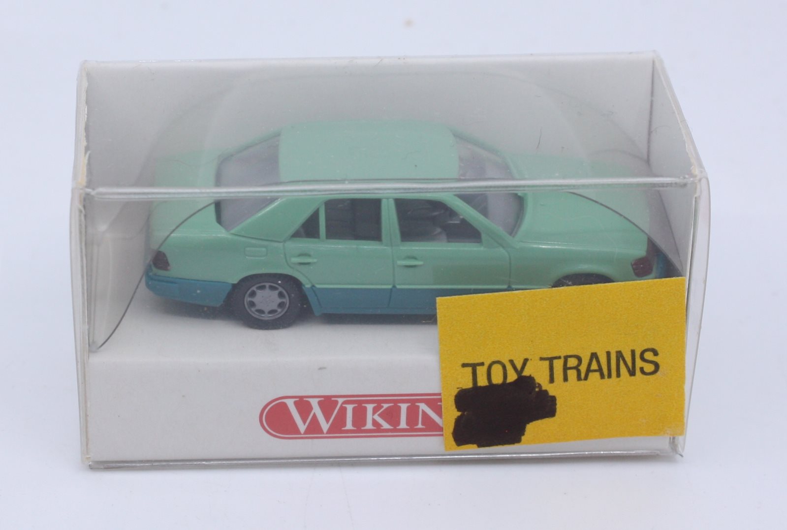 Wiking 1530216 HO Green/Blue Mercedes Benz 320 E