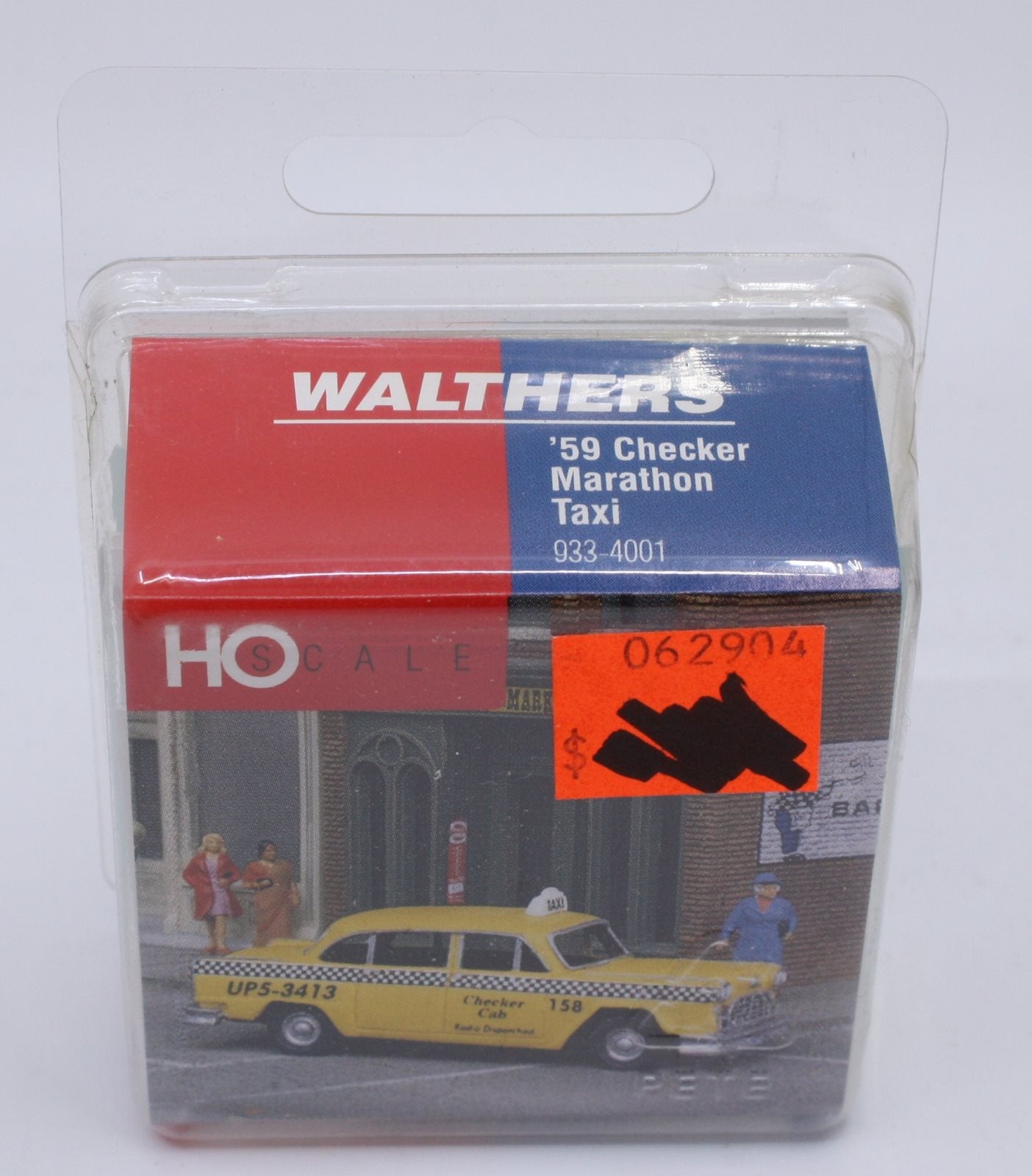 Walthers 933-4001 HO 1959 Checker Marathon Taxi