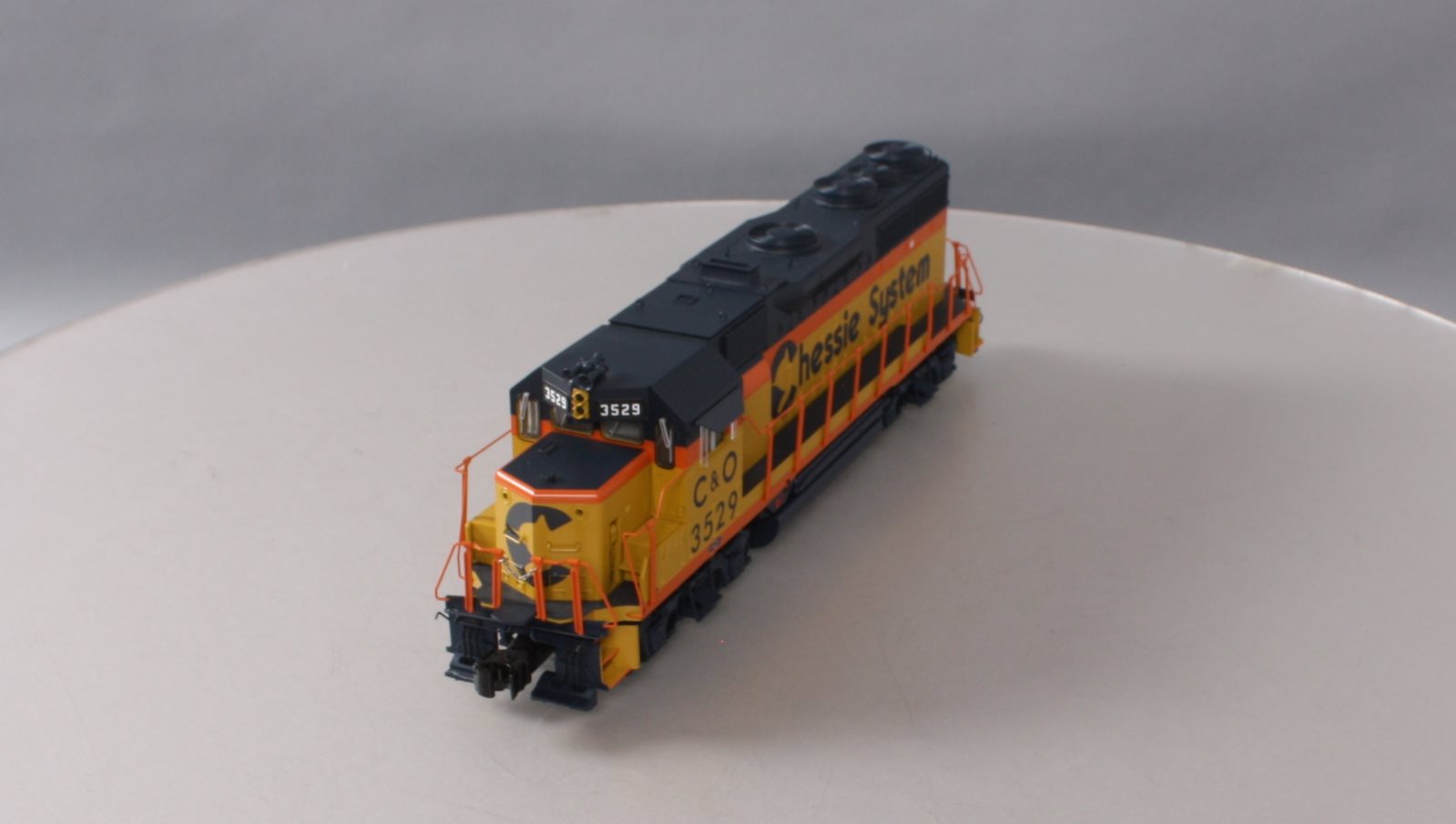 Lionel 6-38797 Chessie Legacy GP35 Diesel Locomotive #1128