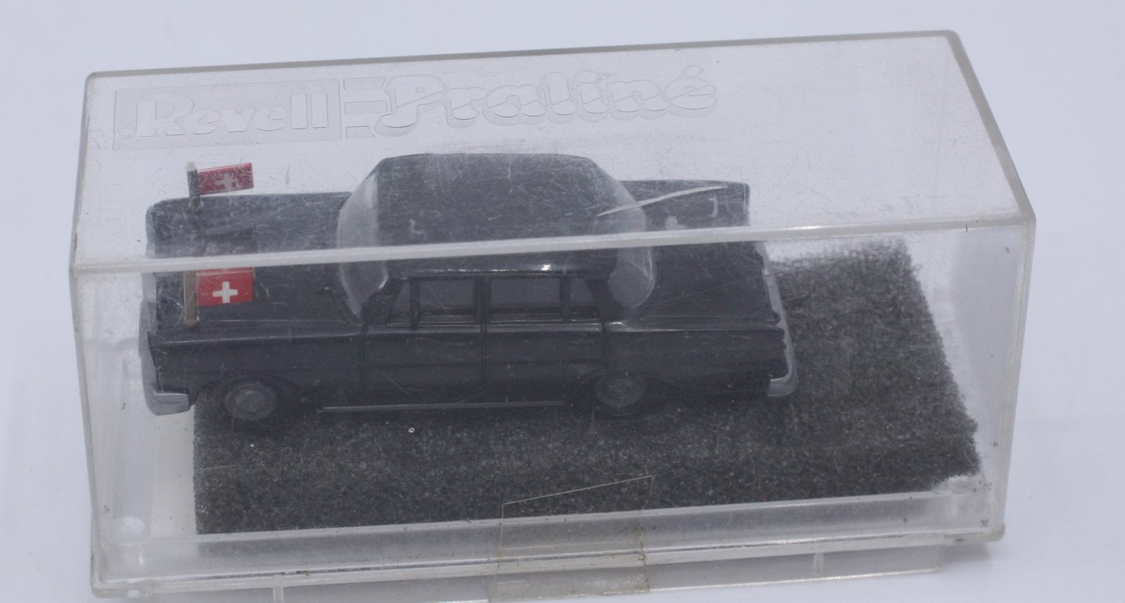 Praline 80412 HO Black 'Diolomat' Mercedes B Class 220s