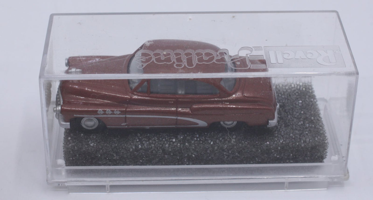 Praline 84704 HO Brown Metalic Buick Limousine