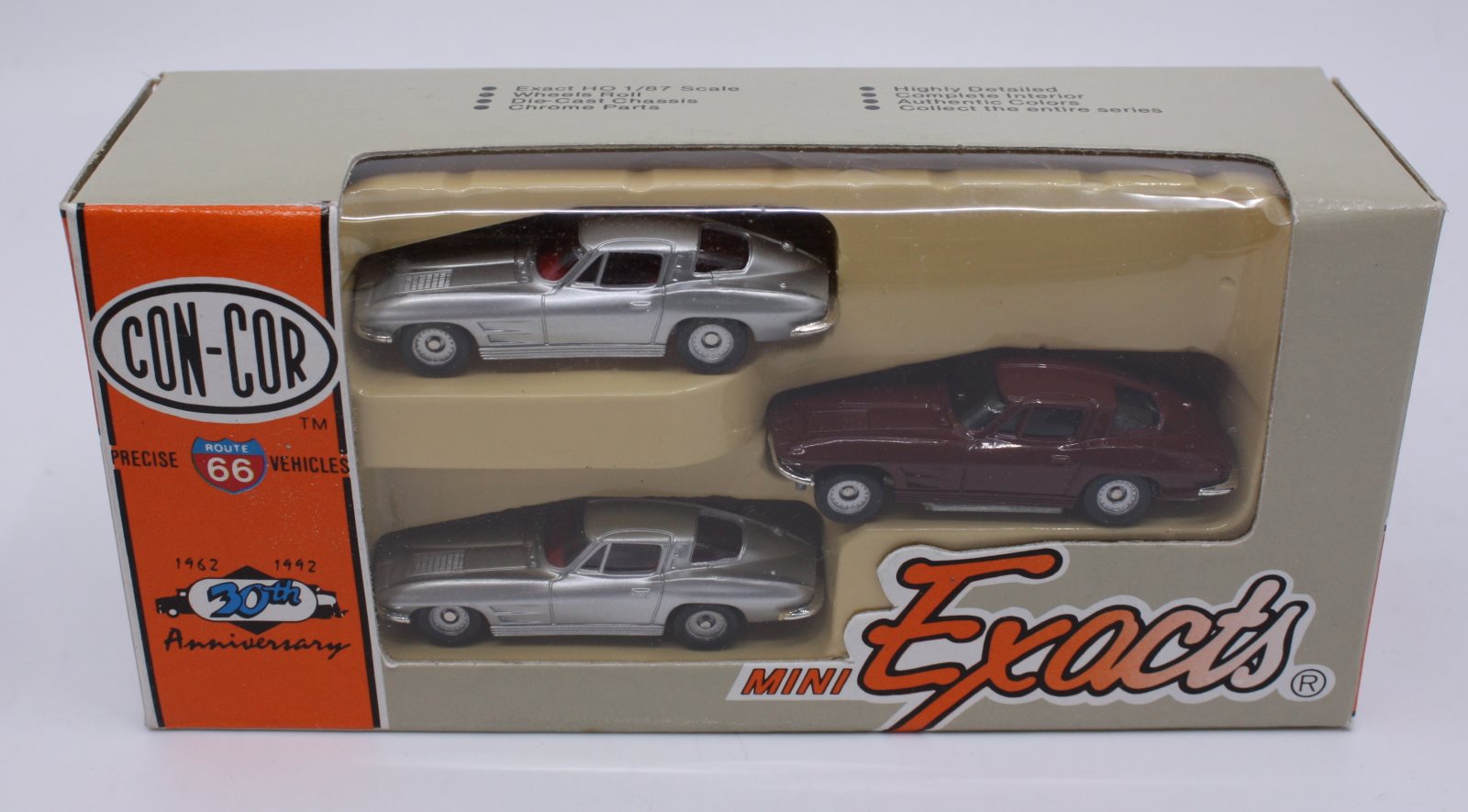 Con-Cor 0004-004006 (02) HO MiniExacts1963 Corvette 2-Silver/1-Maroon (Set of 3)