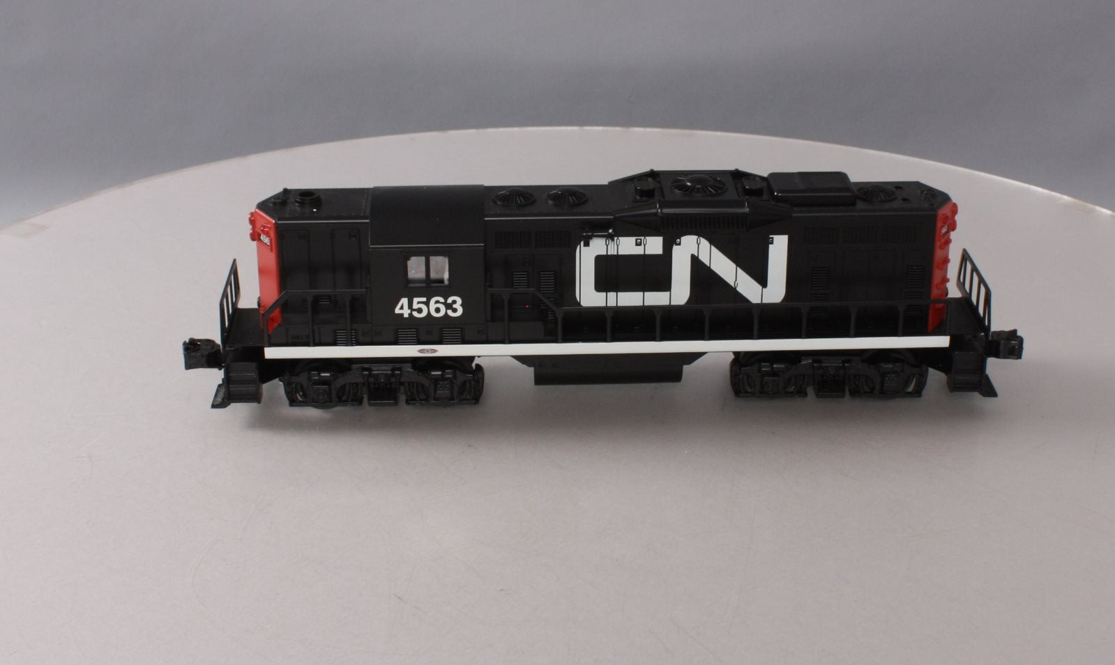 Williams 21427 O Canadian National GP9 Powered Diesel Locomotive