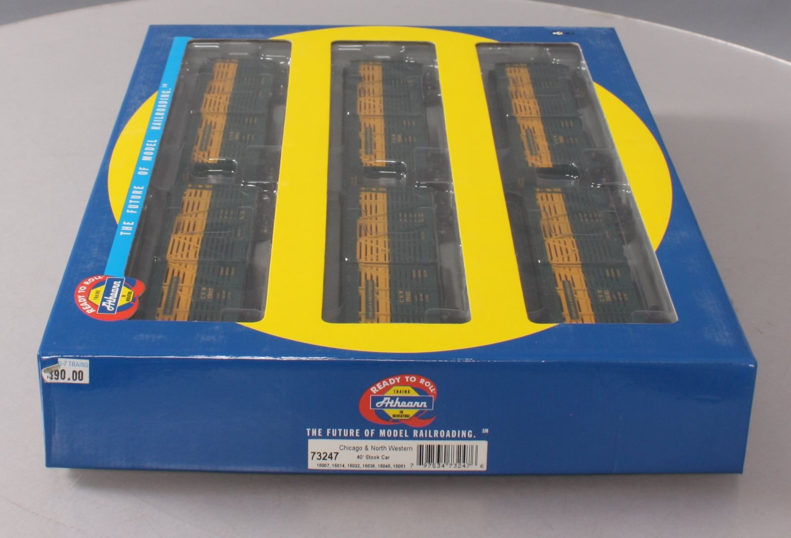 Athearn 73247 HO C&NW 40' Stock Car (Pack of 6)
