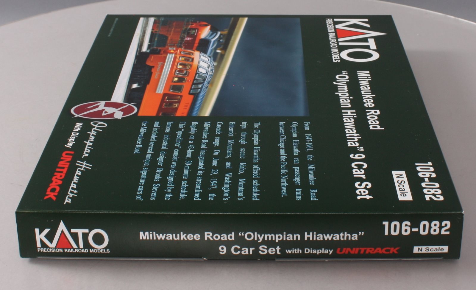 Kato 106-082 N Milwaukee Road Olympian Hiawatha Passenger Car Set (Set of 9)