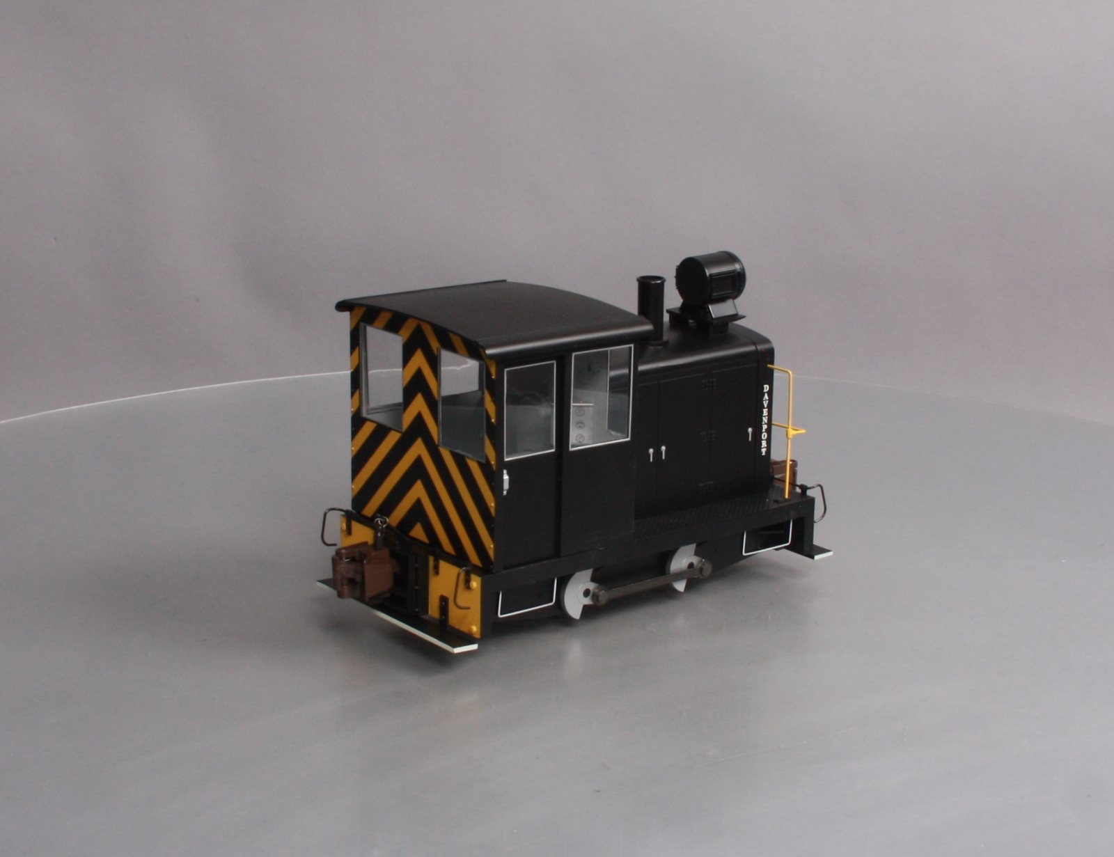 Bachmann 91399 Black Davenport 0-4-0 Gas Mechanical Side Rod