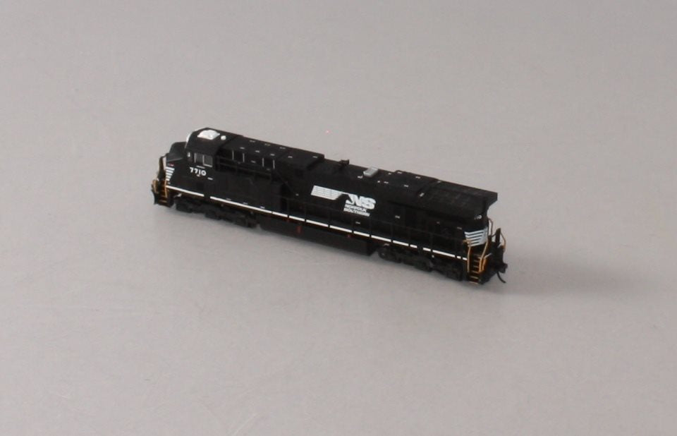 Fox Valley Models 70363 N Norfolk Southern ES44DC Diesel Locomotive #7710
